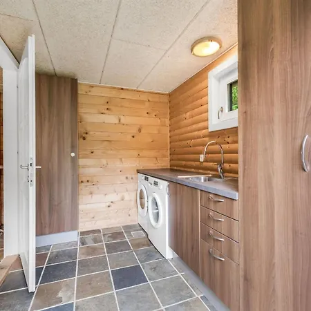Yvonna - 350m To The Fjord By Interhome Feriehus