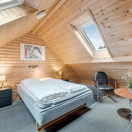 Nyaraló Yvonna - 350m To The Fjord By Interhome