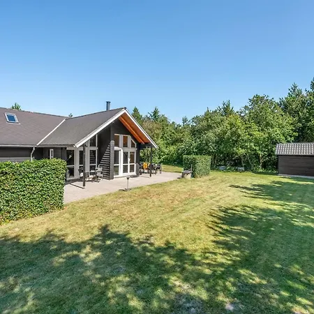 Yvonna - 350m To The Fjord By Interhome